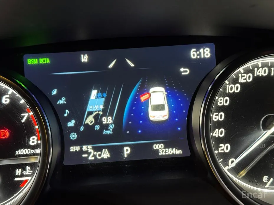 Фото 5 - Toyota Camry