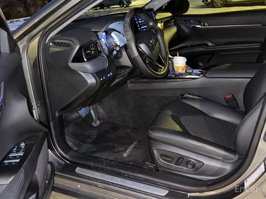 Фото 6 - Toyota Camry