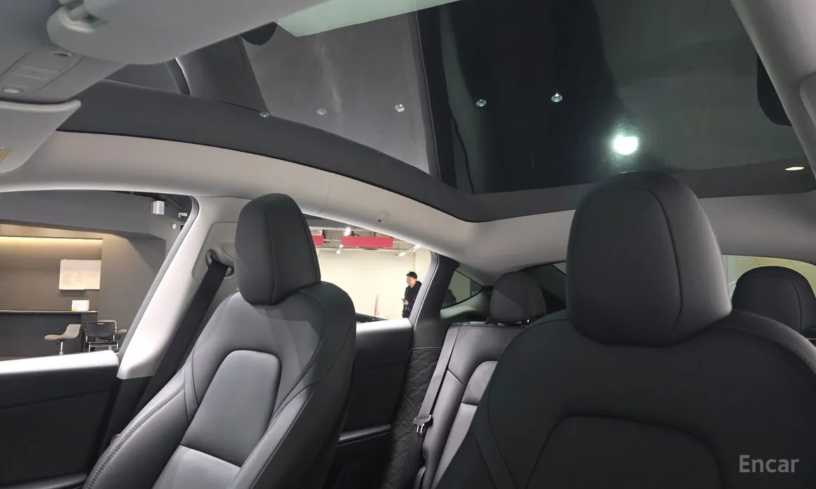 Фото 18 - Tesla Model Y