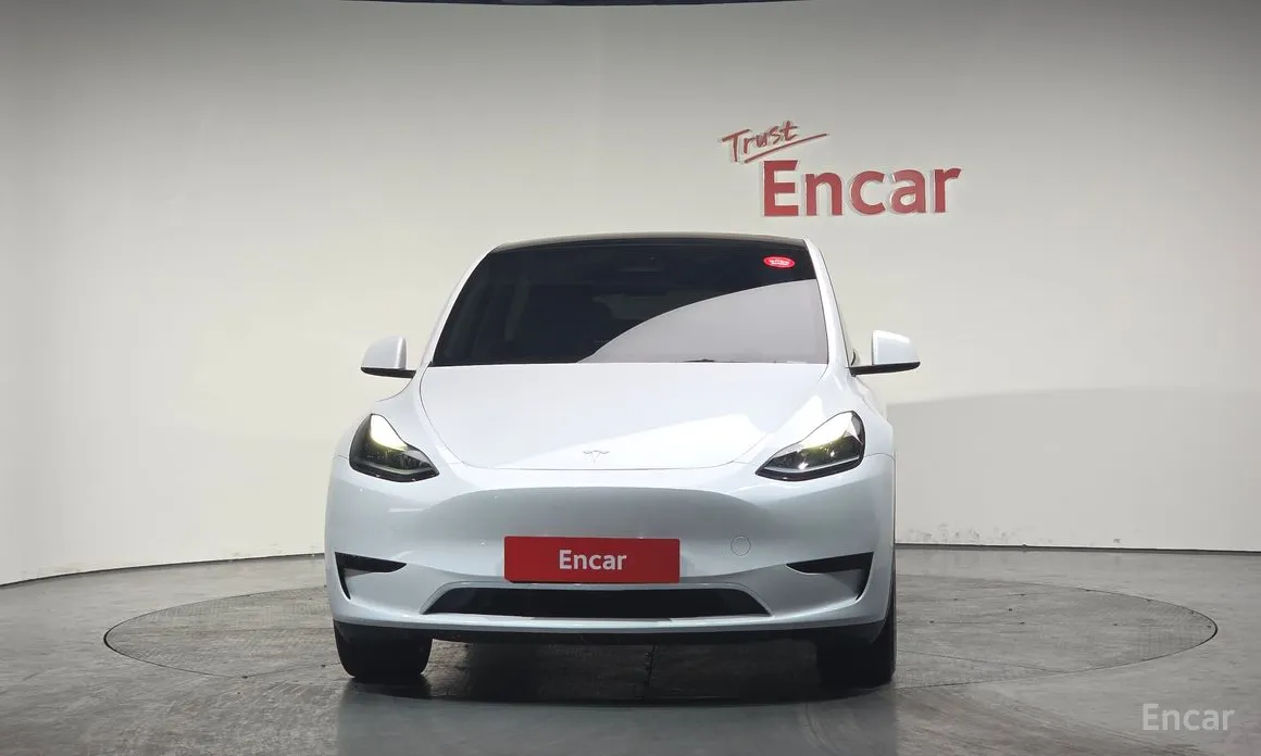 Фото 3 - Tesla Model Y