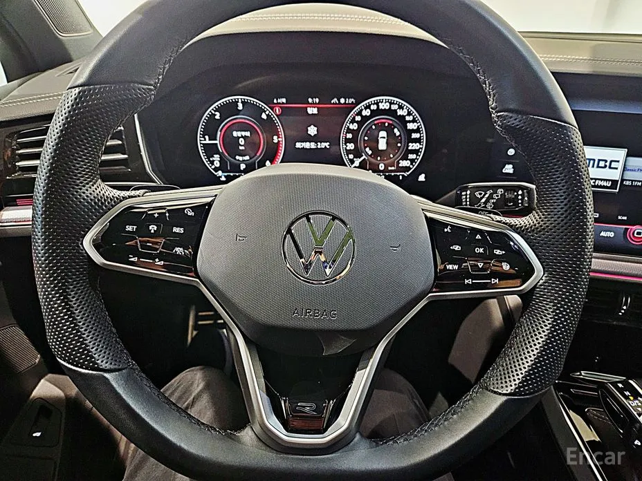 Фото 11 - Volkswagen Touareg