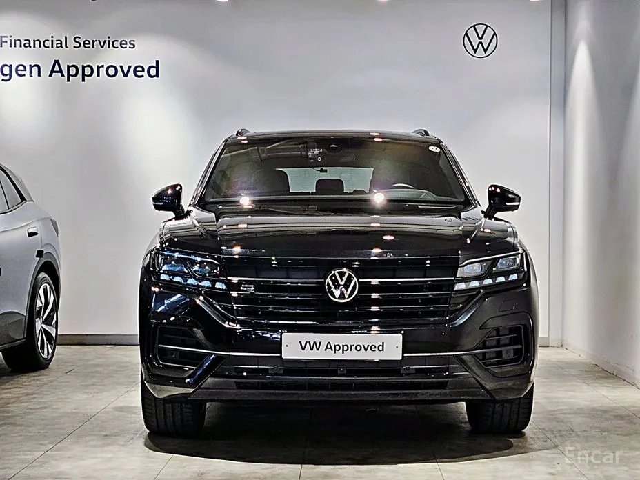 Фото 3 - Volkswagen Touareg