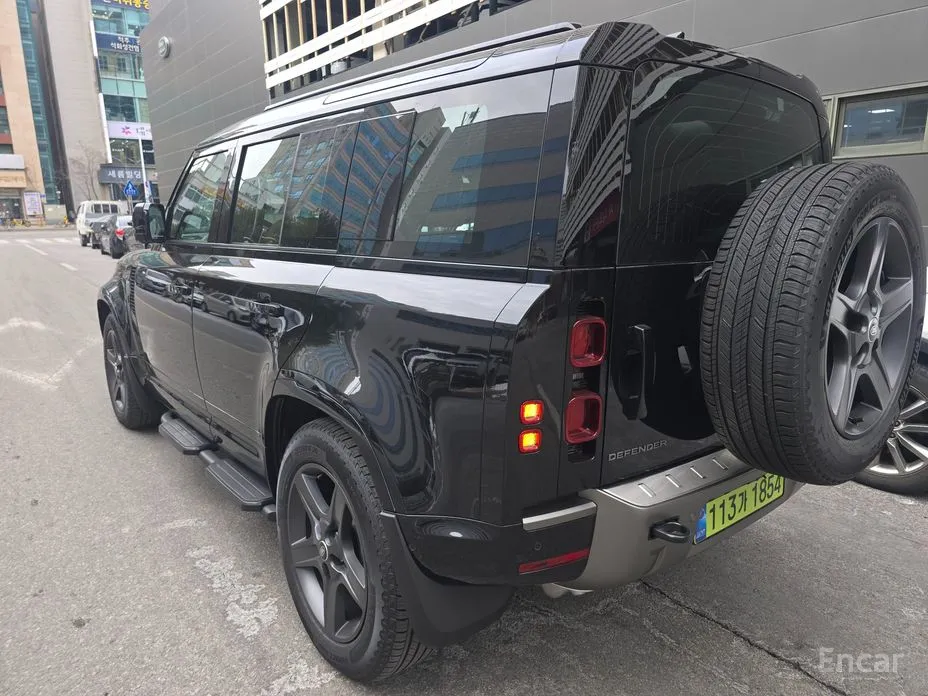 Фото 8 - Land Rover Defender