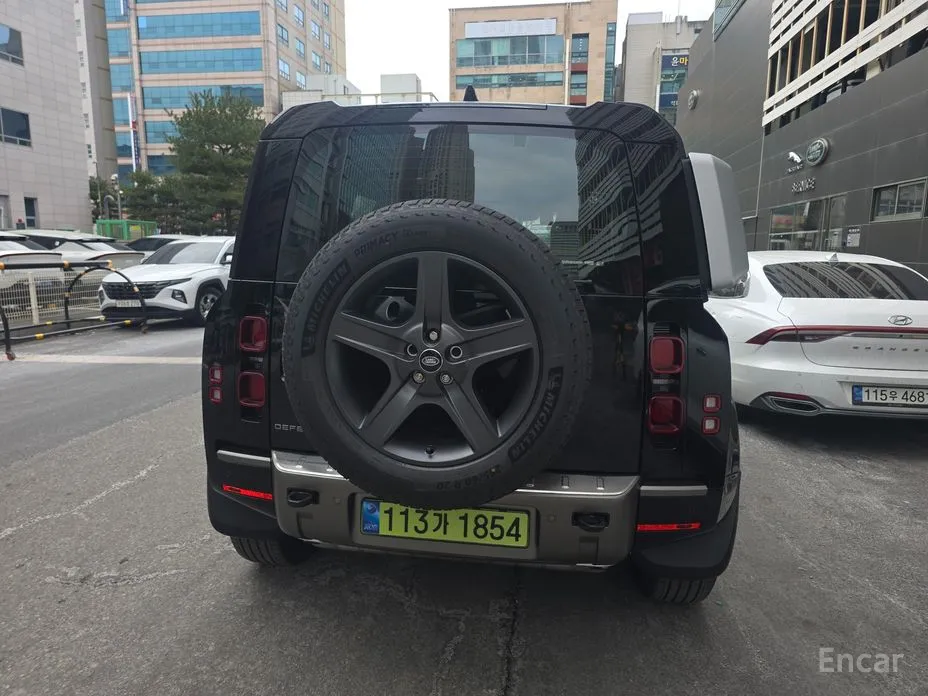 Фото 9 - Land Rover Defender