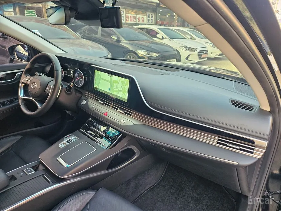 Фото 10 - Hyundai Grandeur