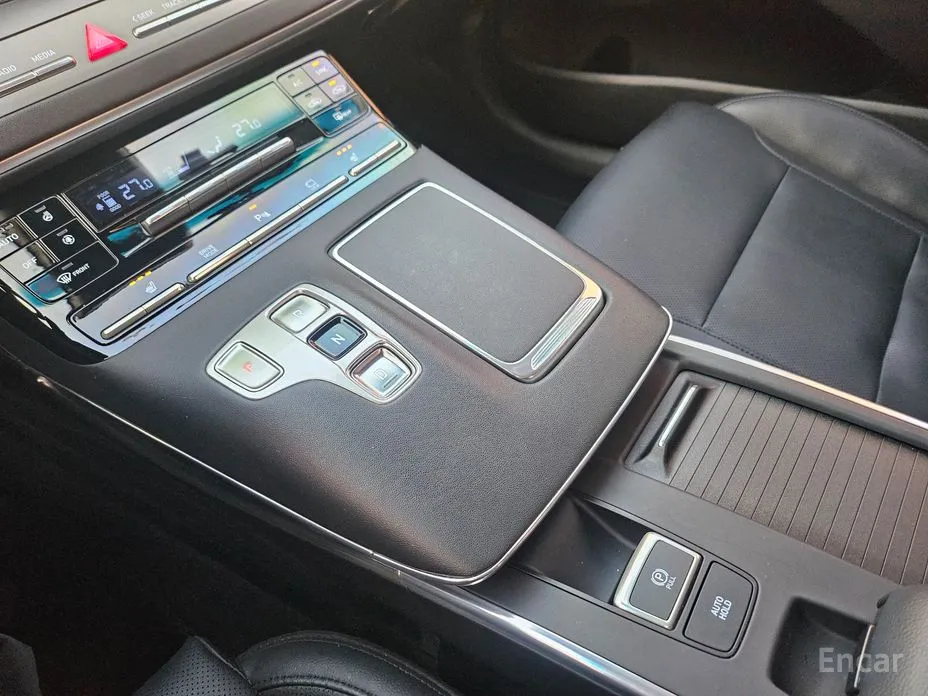 Фото 12 - Hyundai Grandeur