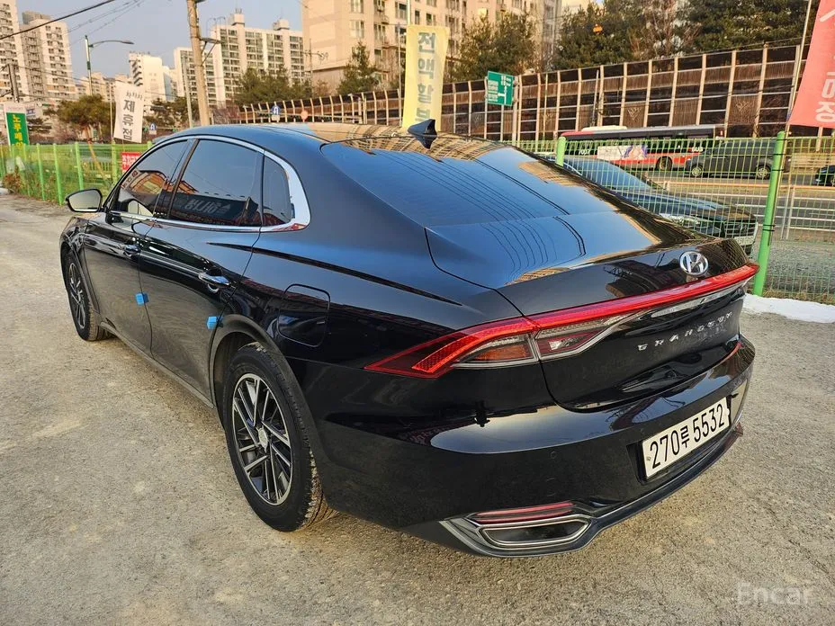 Фото 3 - Hyundai Grandeur