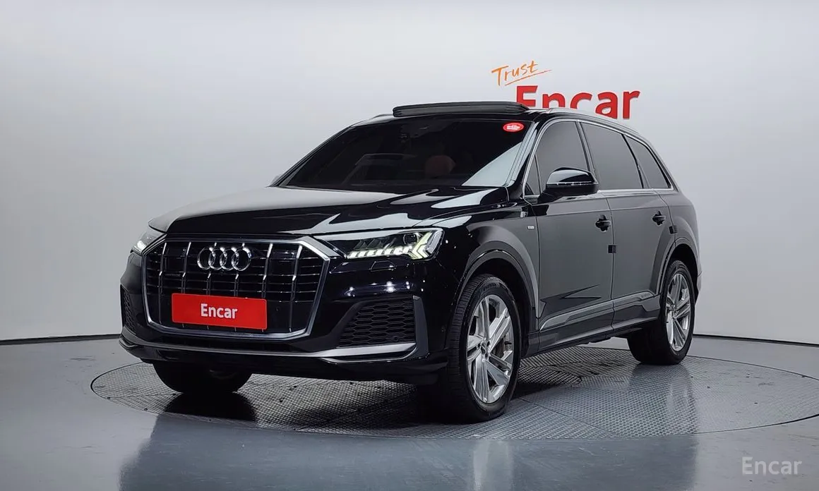 Фото 1 - Audi Q7