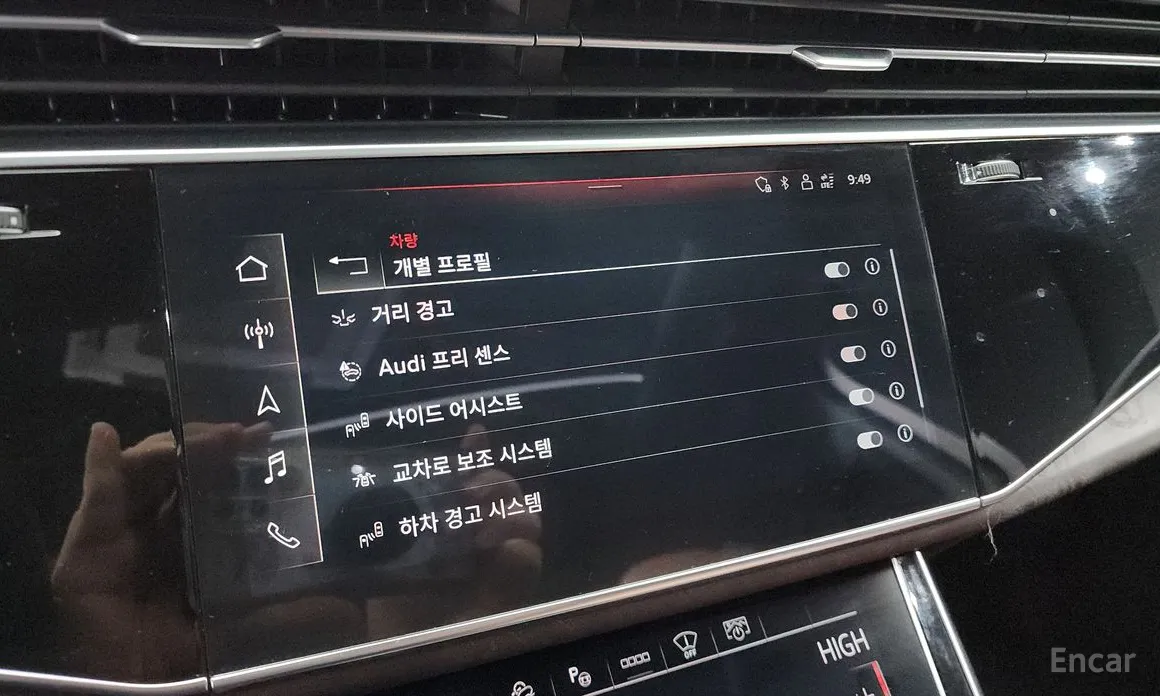 Фото 16 - Audi Q7