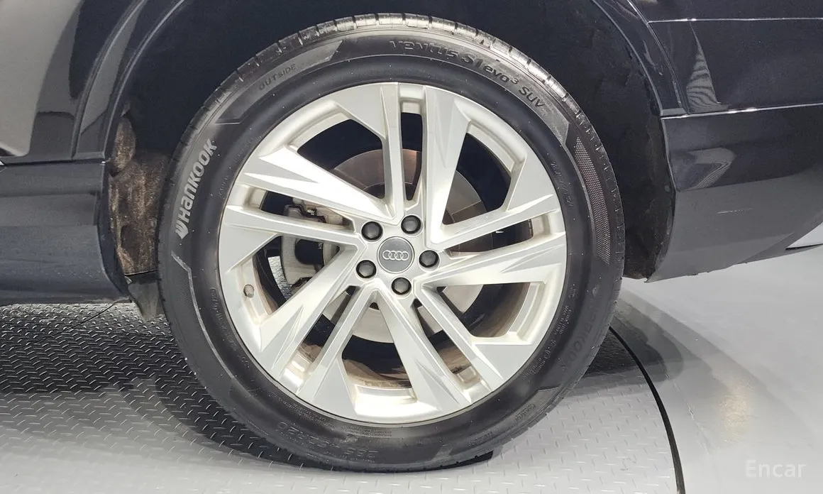 Фото 5 - Audi Q7