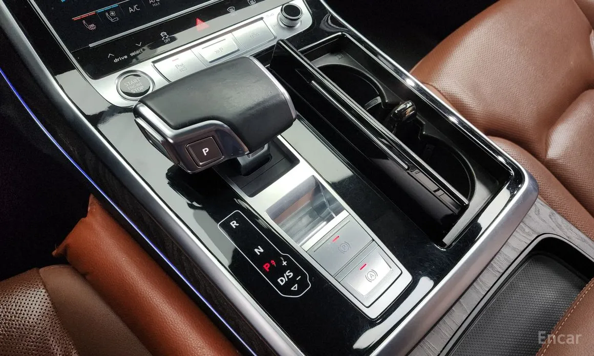 Фото 9 - Audi Q7