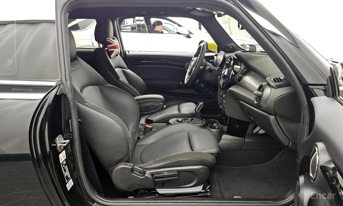 Фото 11 - Mini Cooper