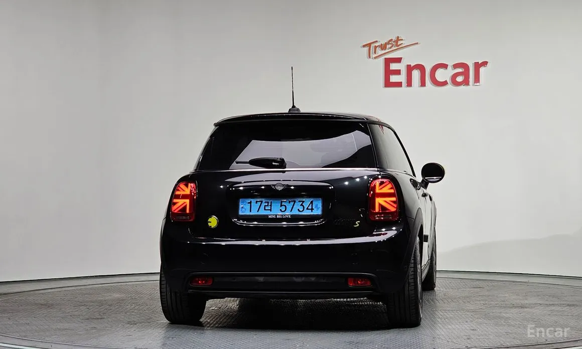 Фото 4 - Mini Cooper