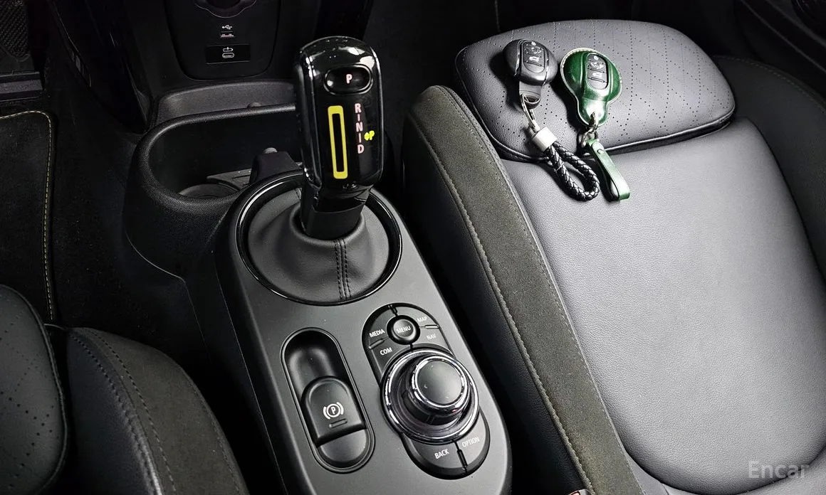 Фото 9 - Mini Cooper