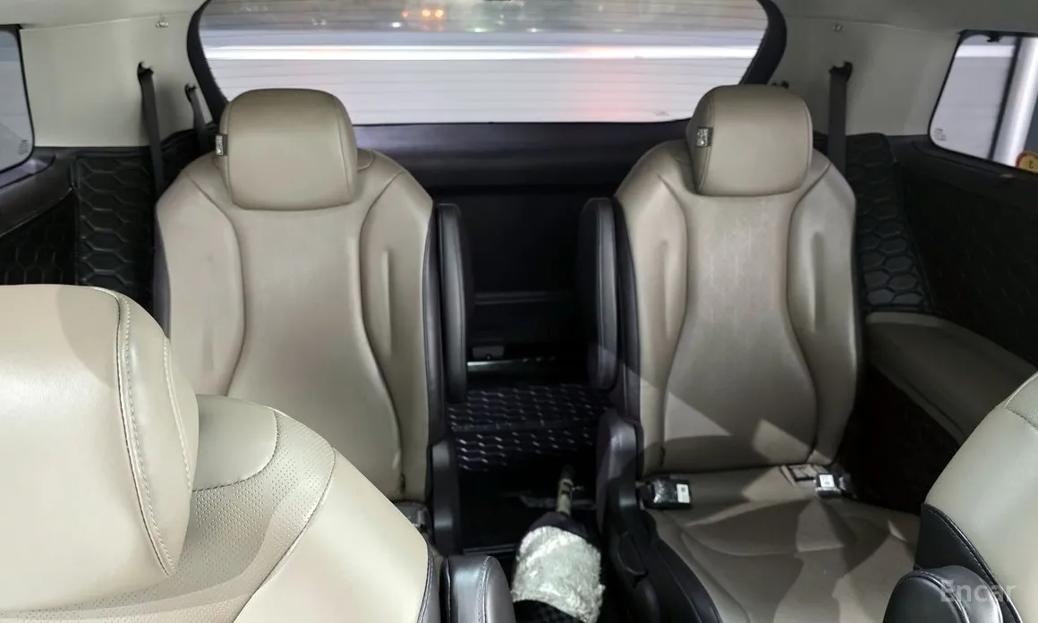 Фото 13 - Kia Carnival