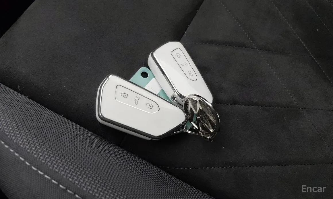 Фото 17 - Volkswagen Golf