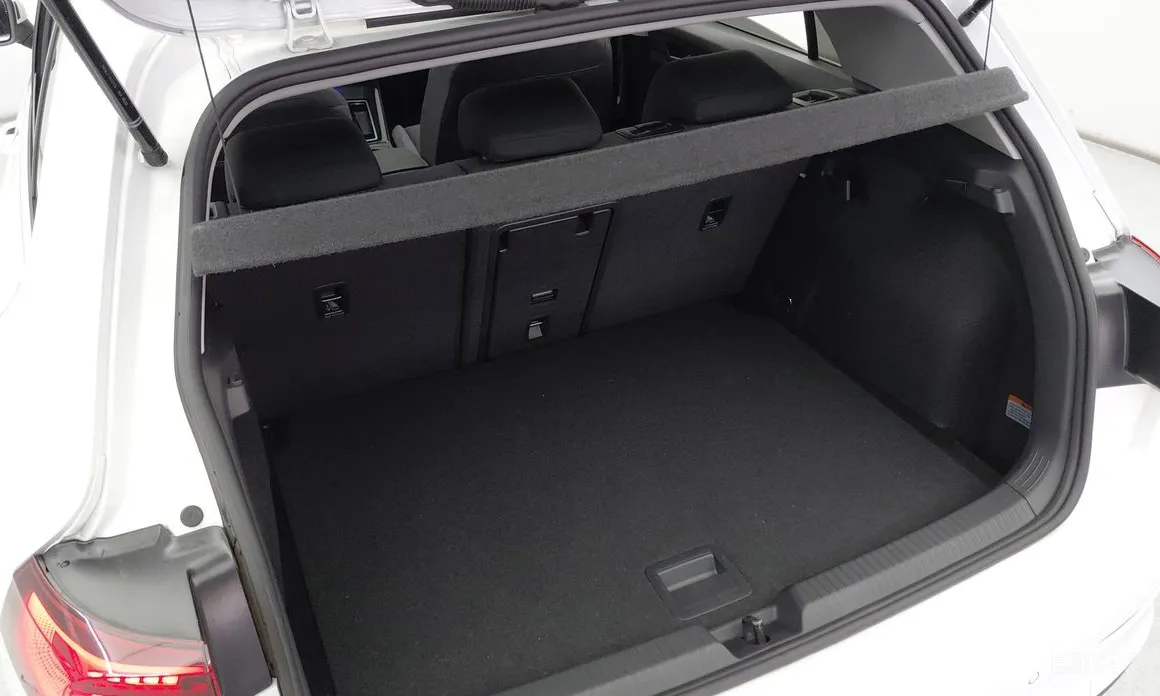 Фото 20 - Volkswagen Golf