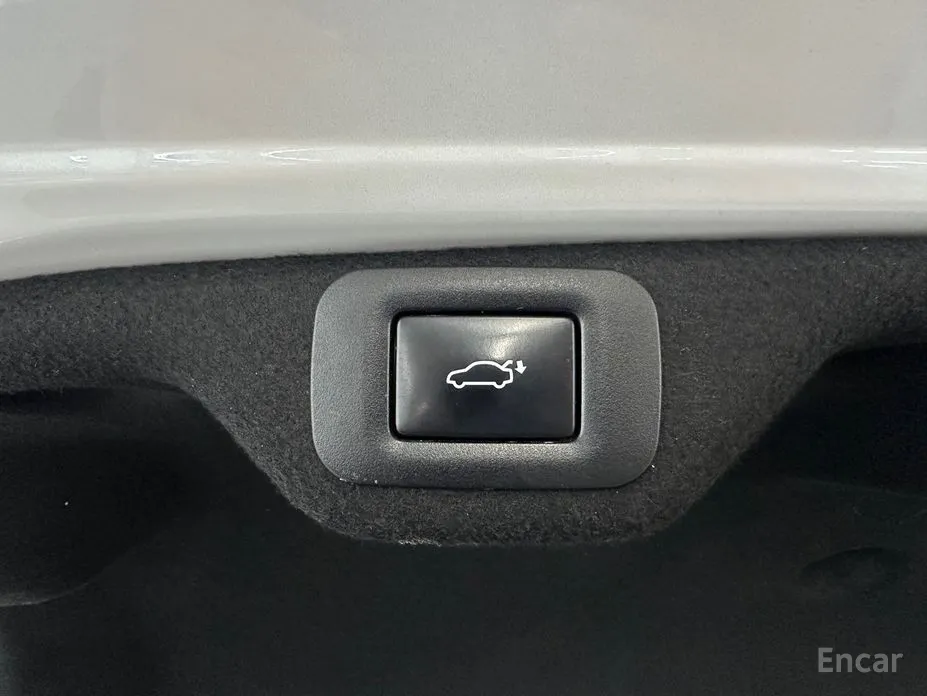 Фото 16 - Lexus ES