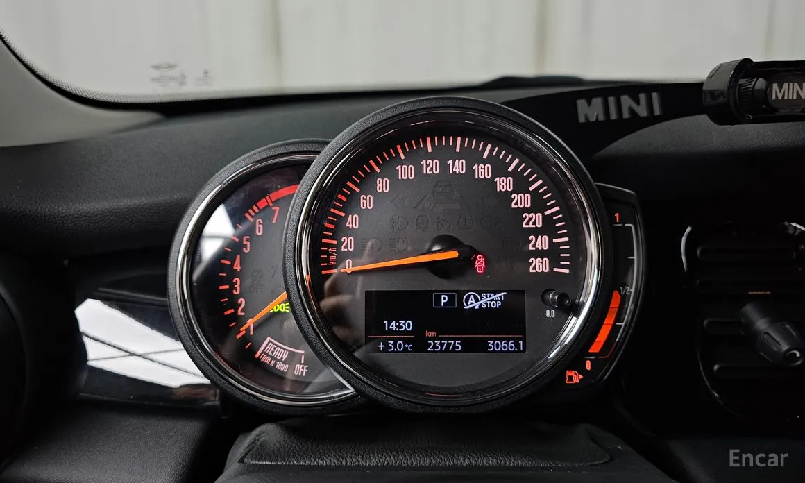 Фото 8 - Mini Cooper