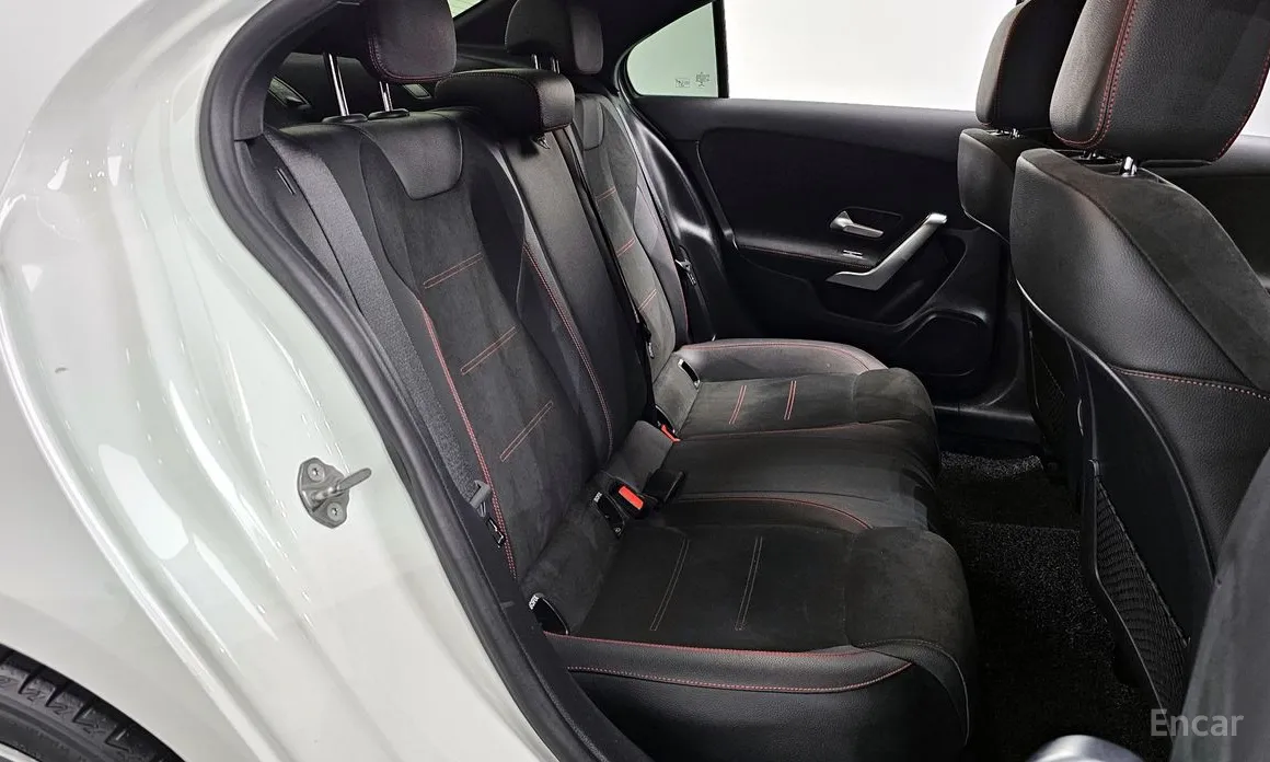 Фото 12 - Mercedes-Benz A-Class