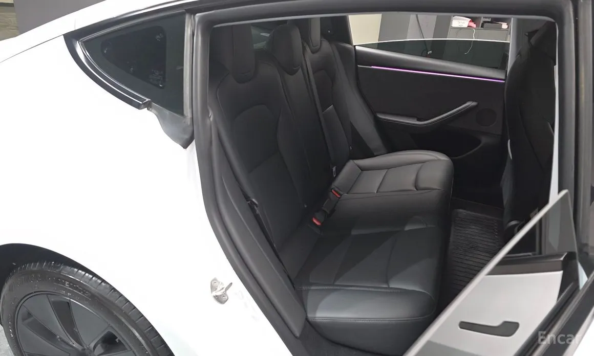 Фото 11 - Tesla Model 3