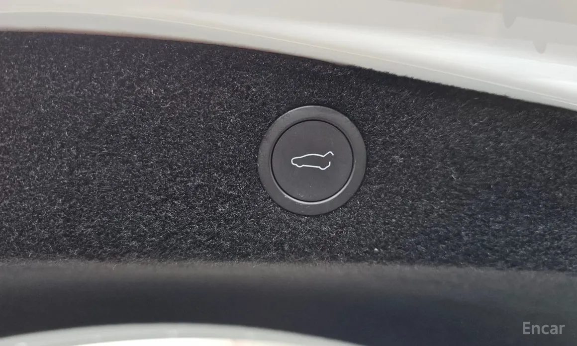 Фото 20 - Tesla Model 3