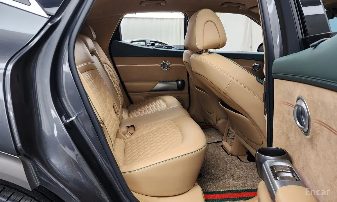 Фото 12 - Genesis GV60