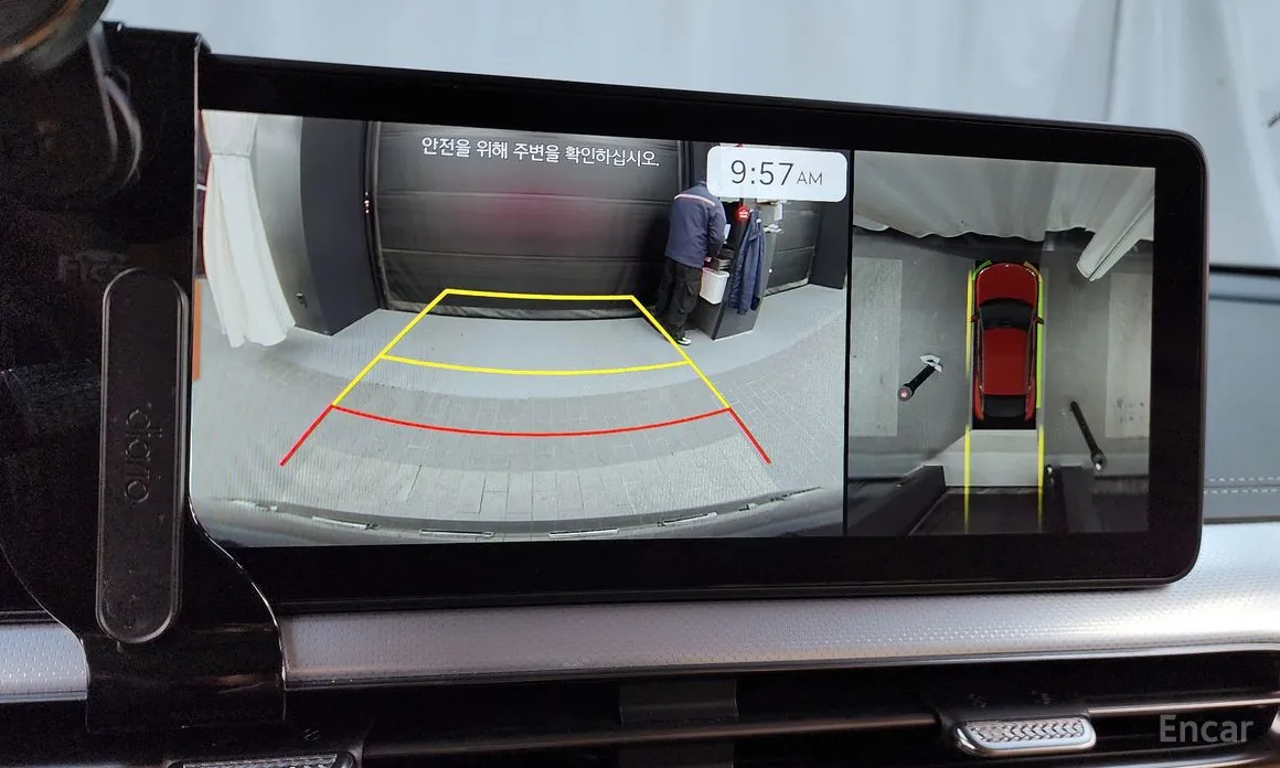 Фото 14 - Genesis GV60