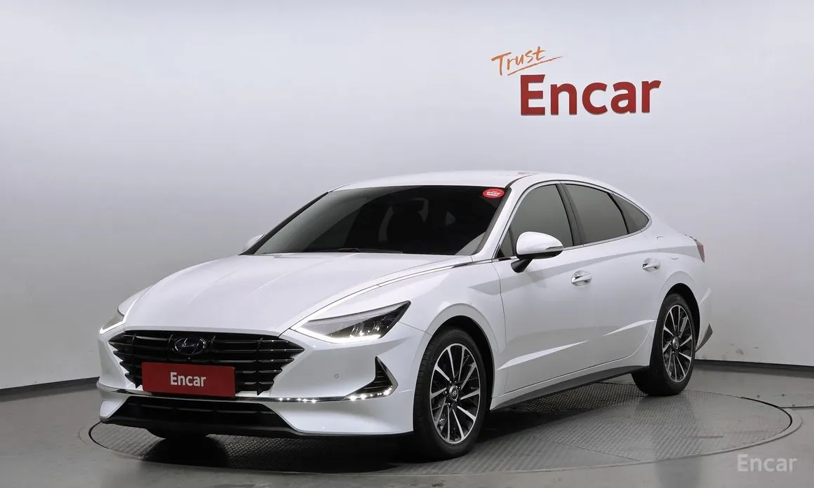 Фото 1 - Hyundai Sonata