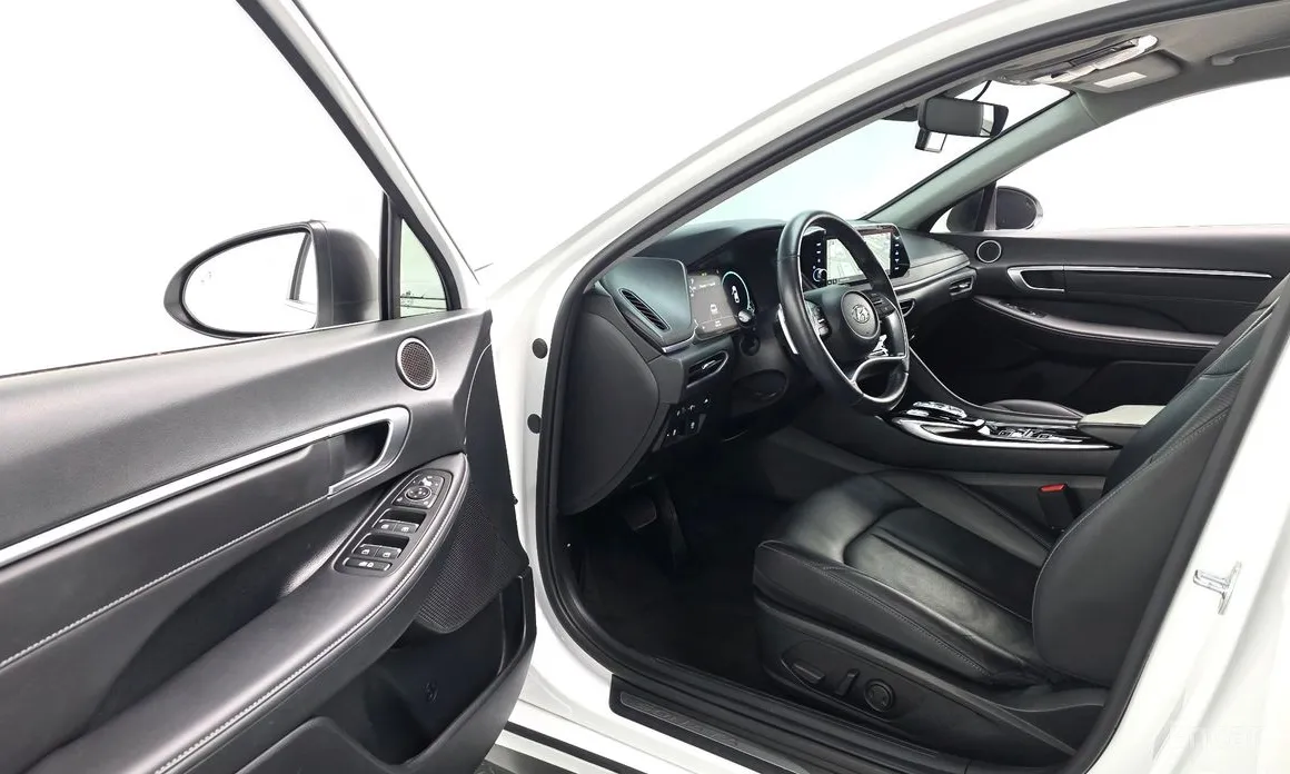 Фото 11 - Hyundai Sonata