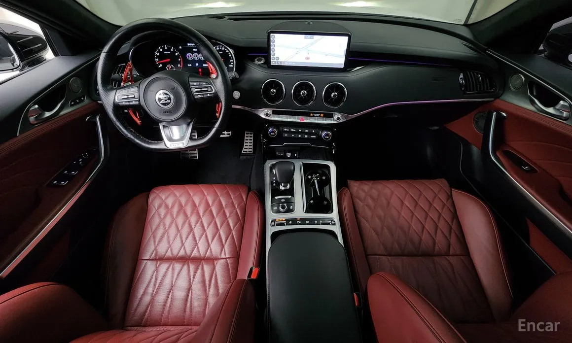 Фото 7 - Kia Stinger