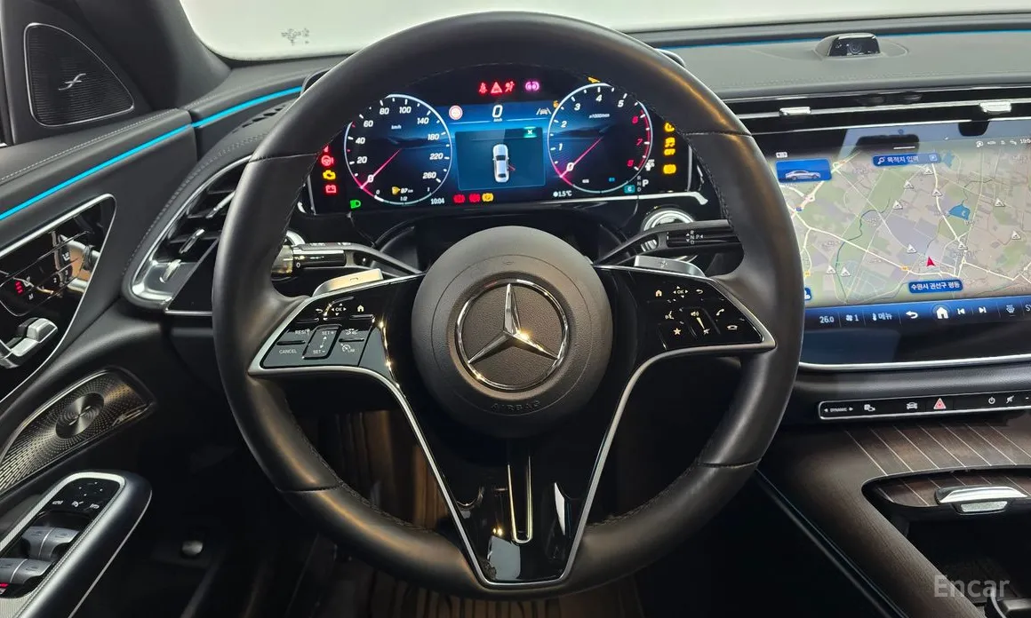 Фото 13 - Mercedes-Benz E-Class