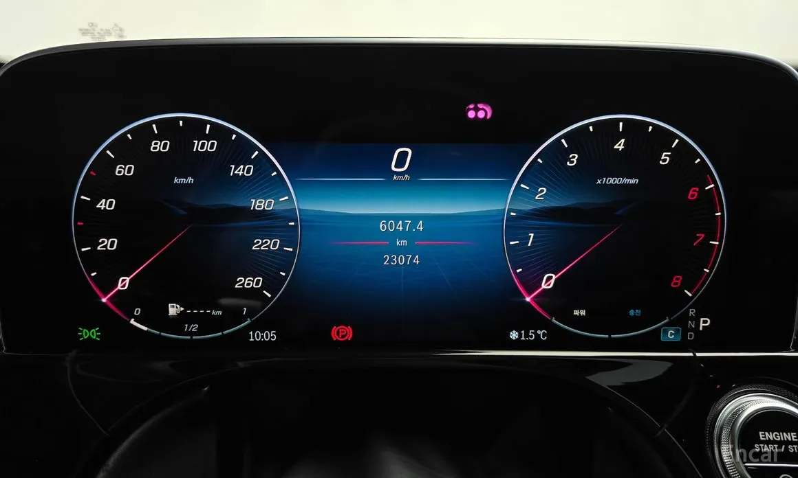 Фото 8 - Mercedes-Benz E-Class