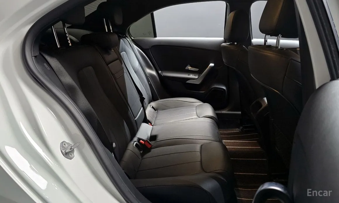 Фото 12 - Mercedes-Benz A-Class