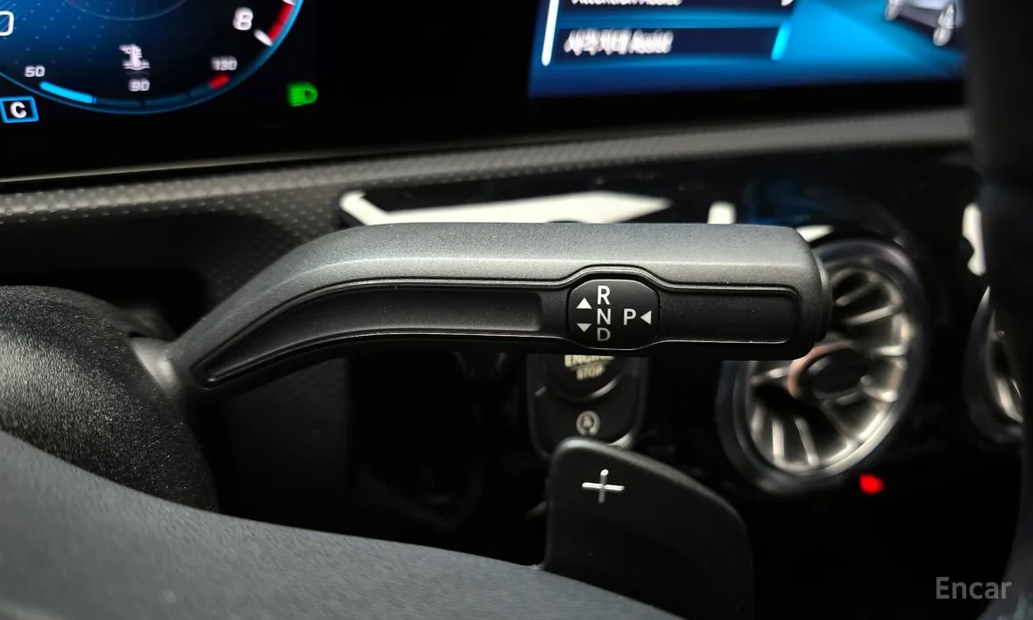 Фото 9 - Mercedes-Benz A-Class