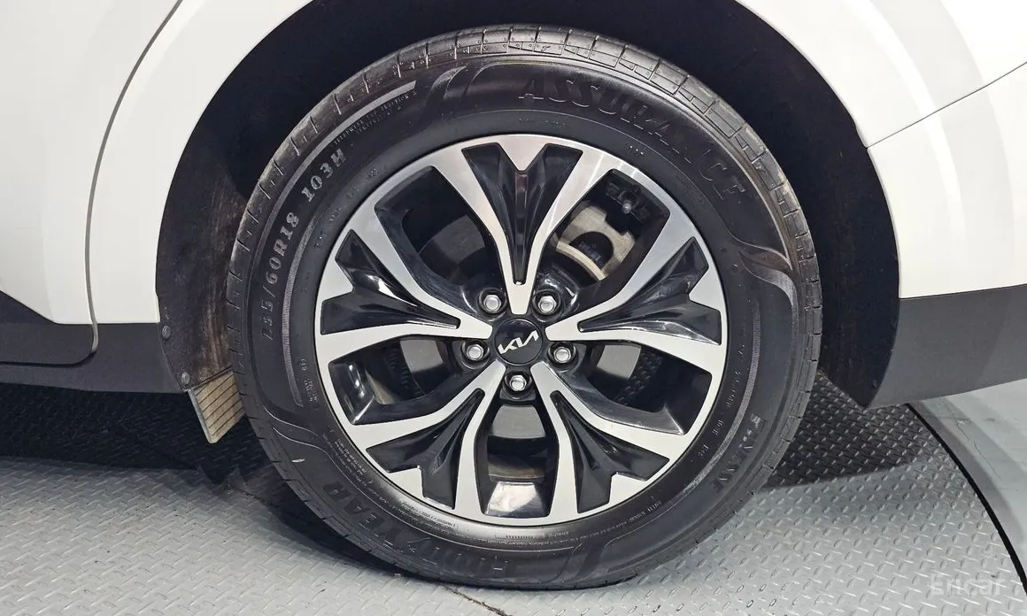 Фото 5 - Kia Carnival