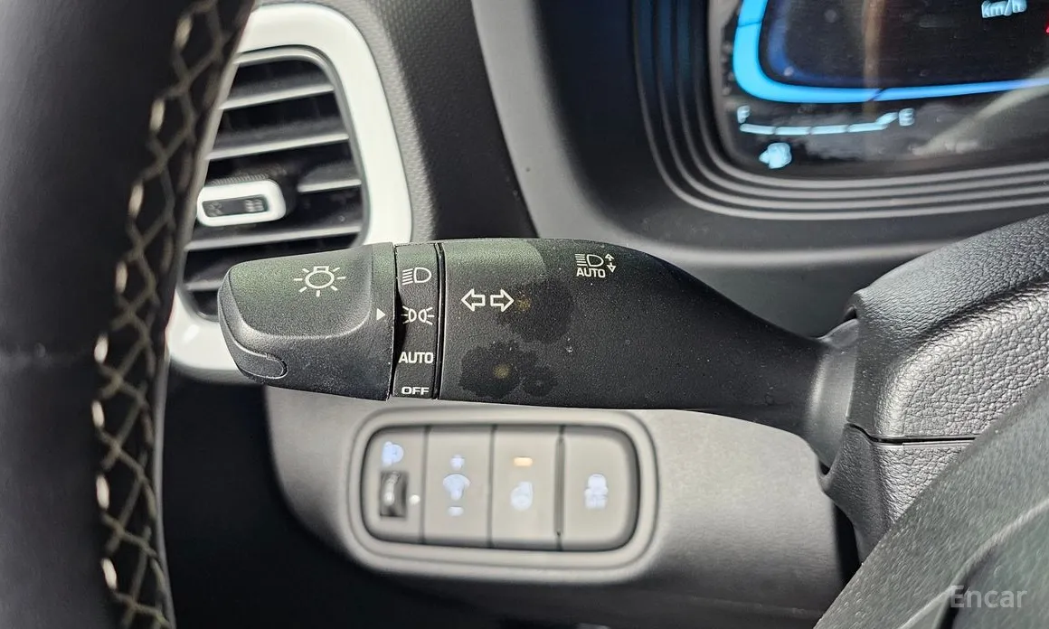 Фото 13 - Hyundai Venue