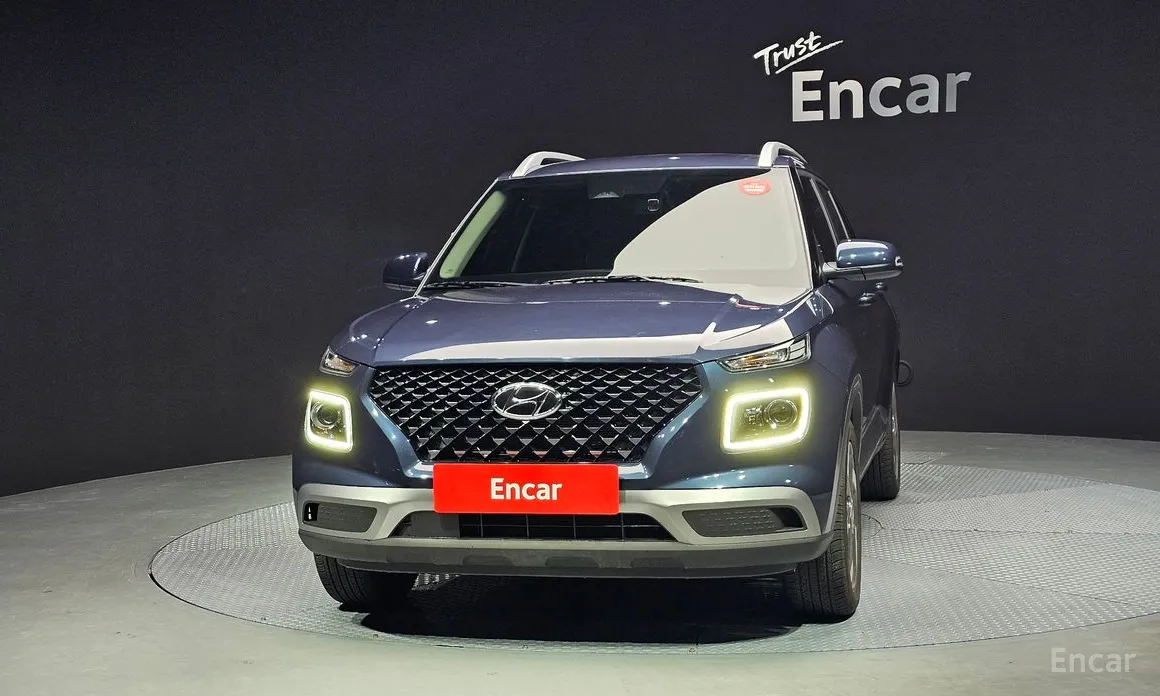 Фото 3 - Hyundai Venue