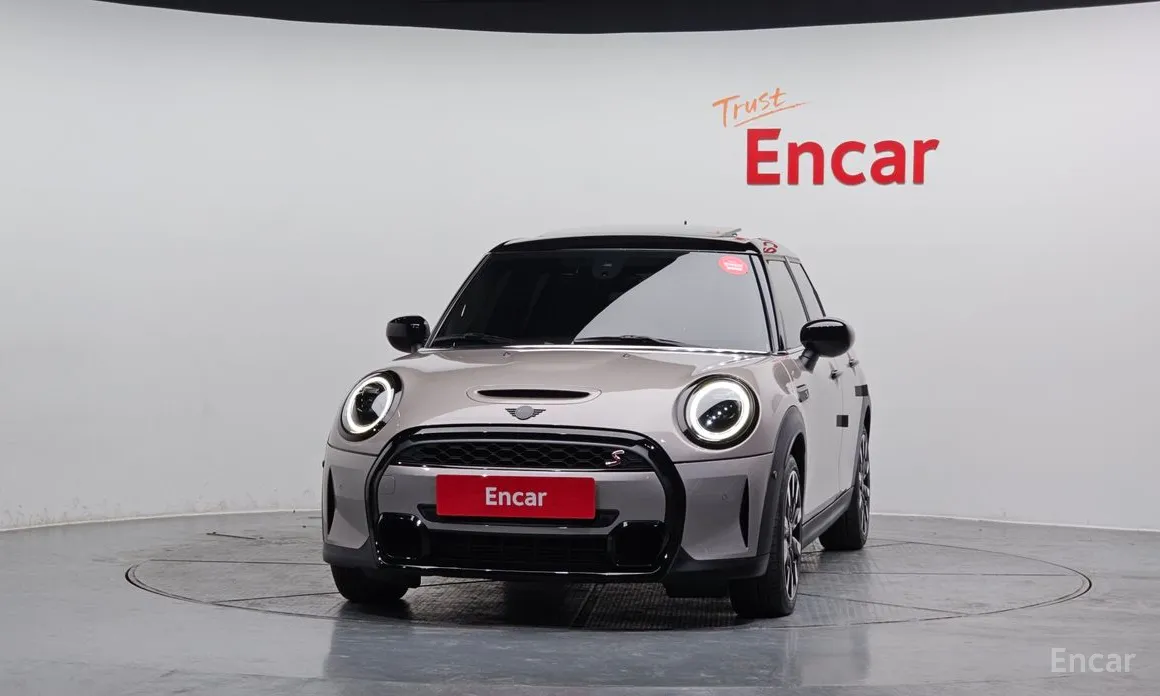 Фото 3 - Mini Cooper