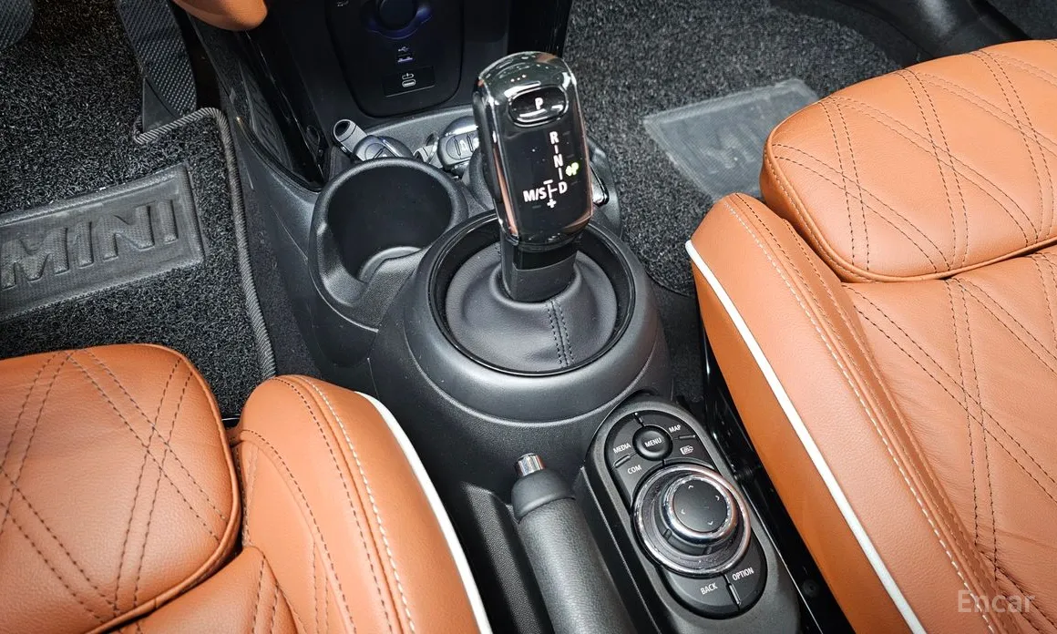 Фото 9 - Mini Cooper