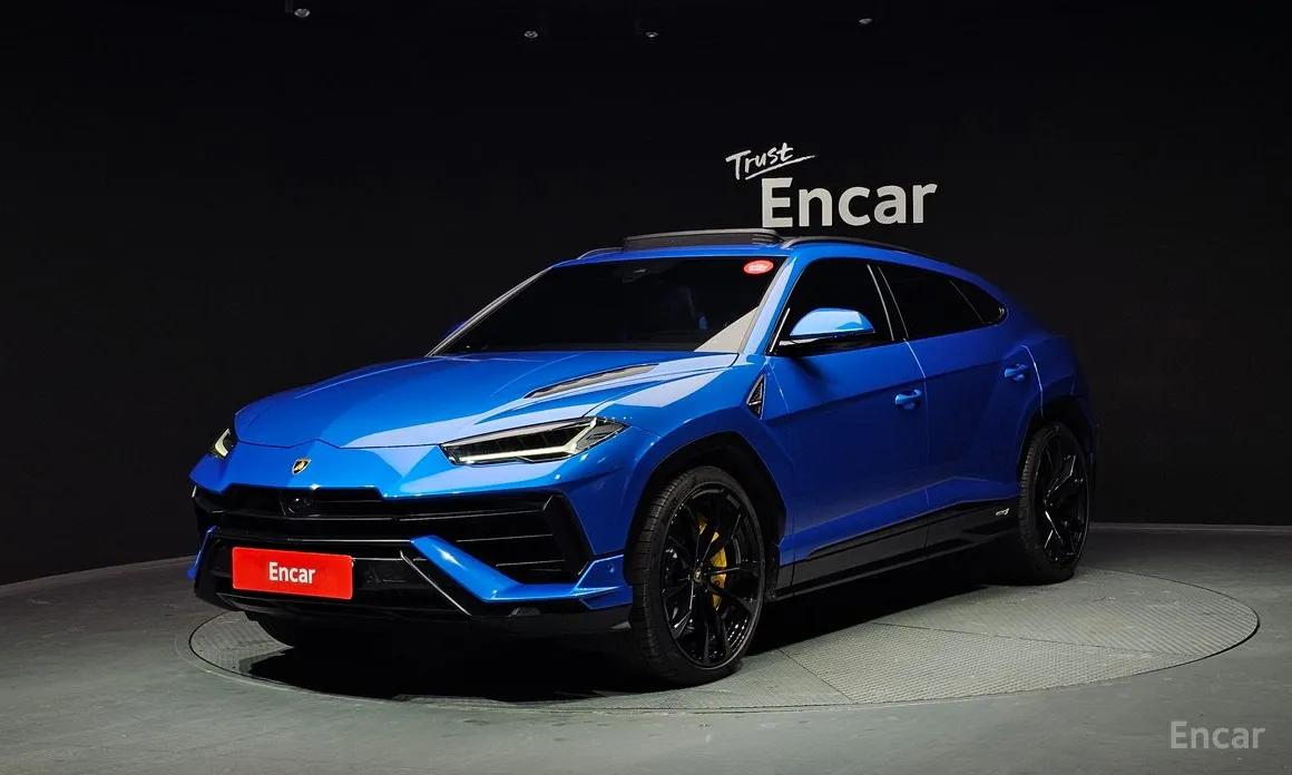 Фото 1 - Lamborghini Urus