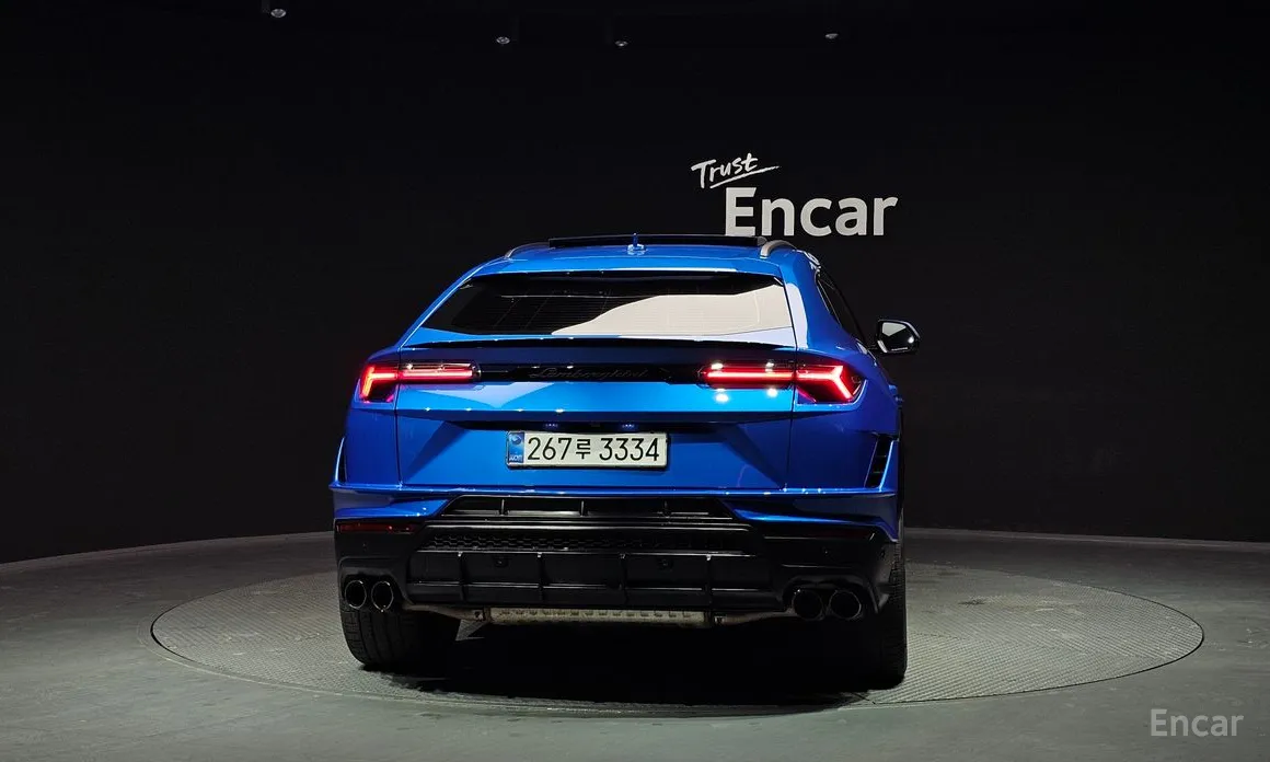 Фото 4 - Lamborghini Urus