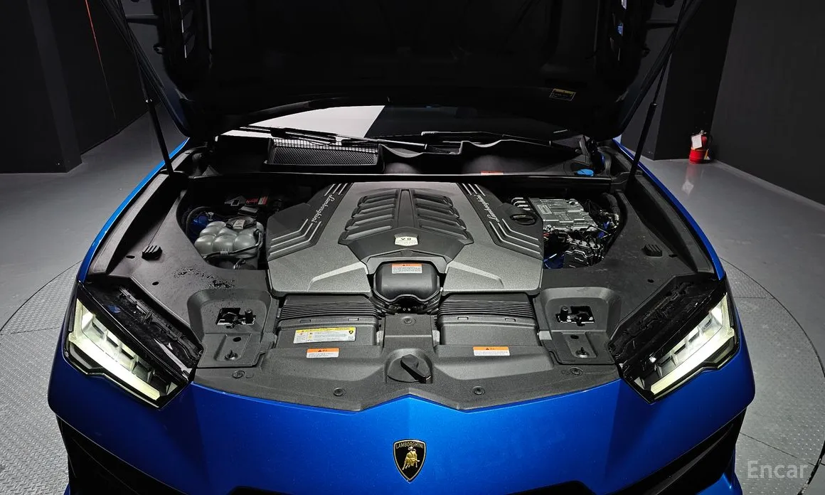 Фото 6 - Lamborghini Urus