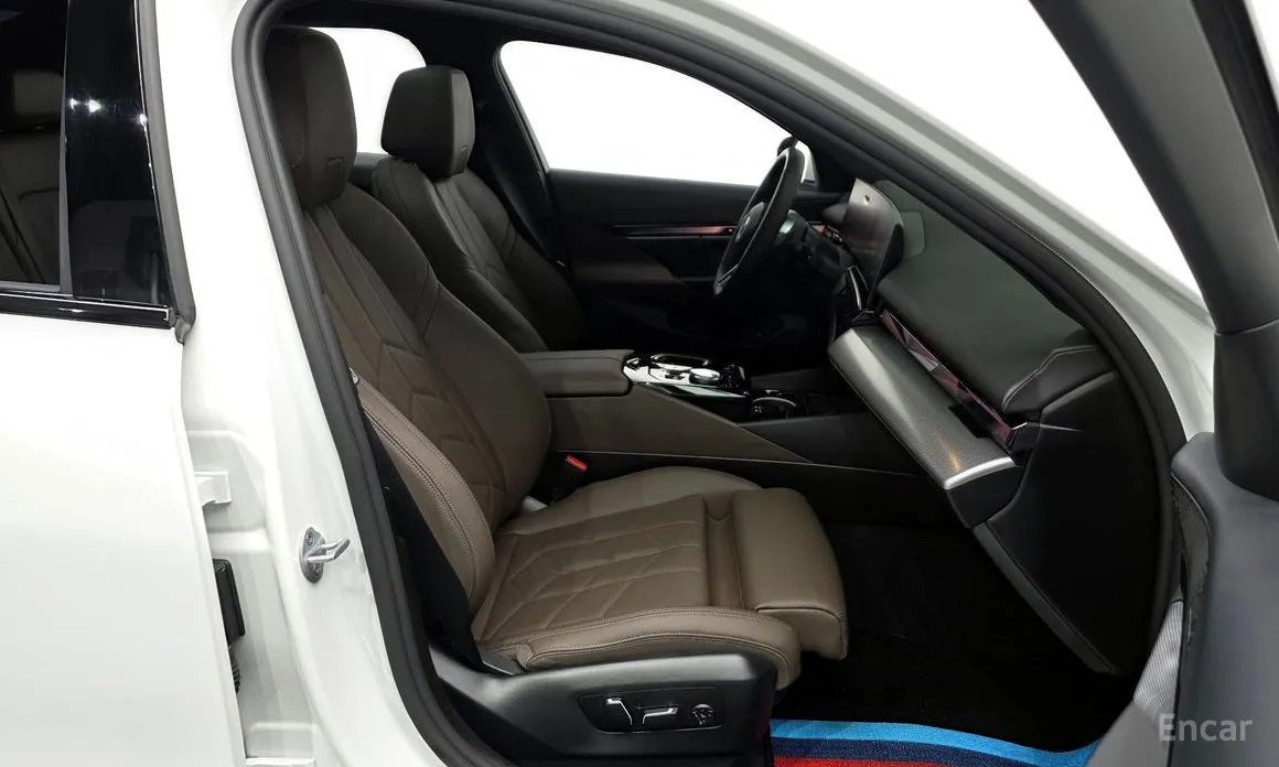 Фото 11 - BMW 5 Series