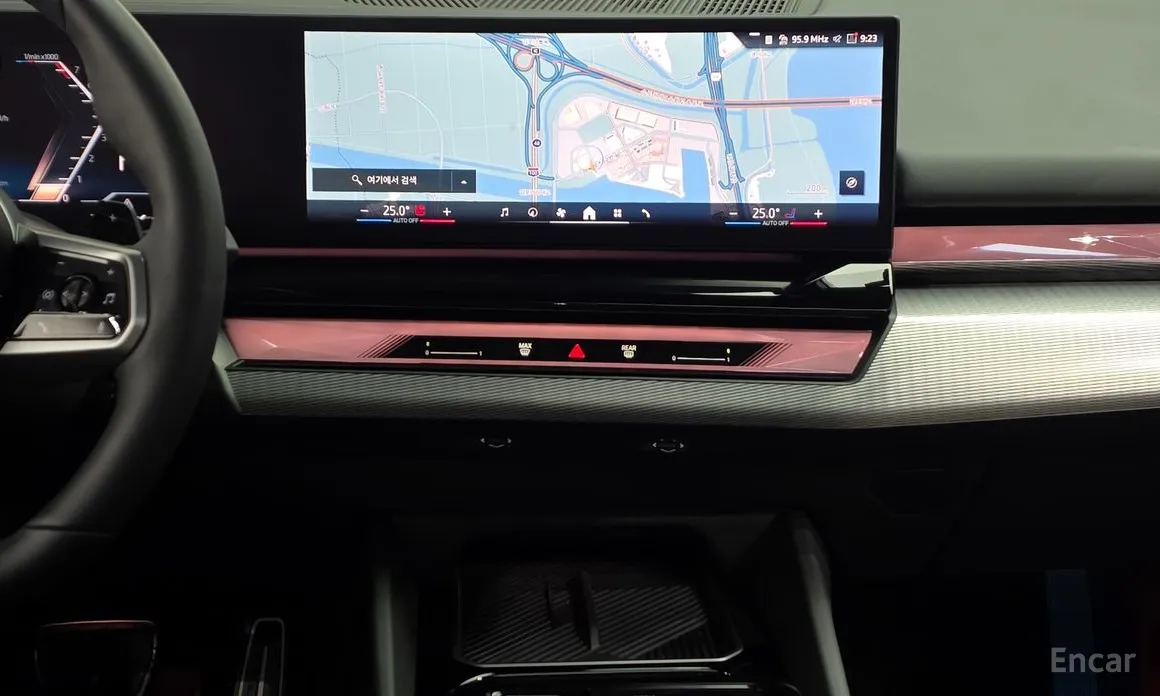 Фото 14 - BMW 5 Series