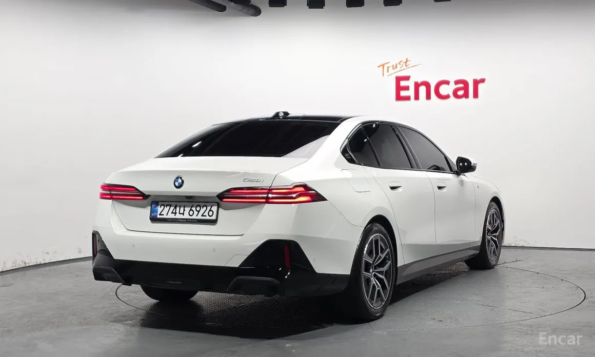 Фото 2 - BMW 5 Series