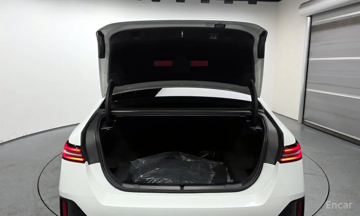 Фото 20 - BMW 5 Series