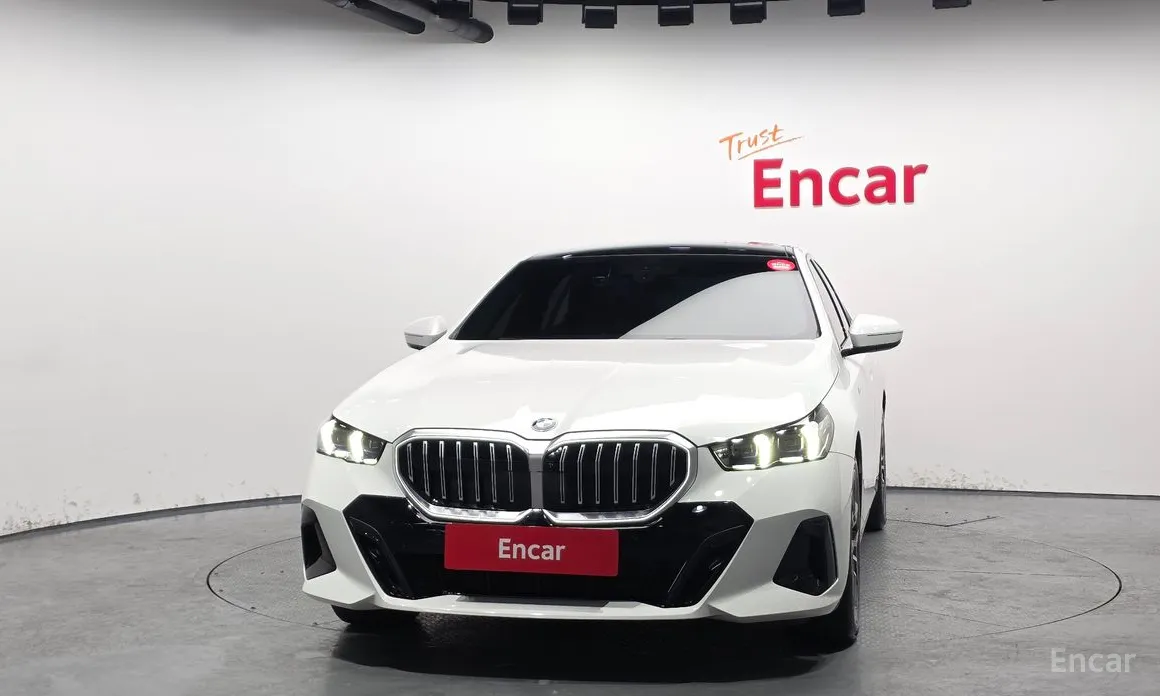 Фото 3 - BMW 5 Series