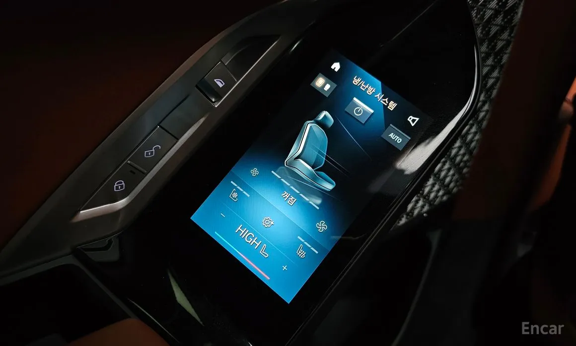 Фото 19 - BMW 7 Series