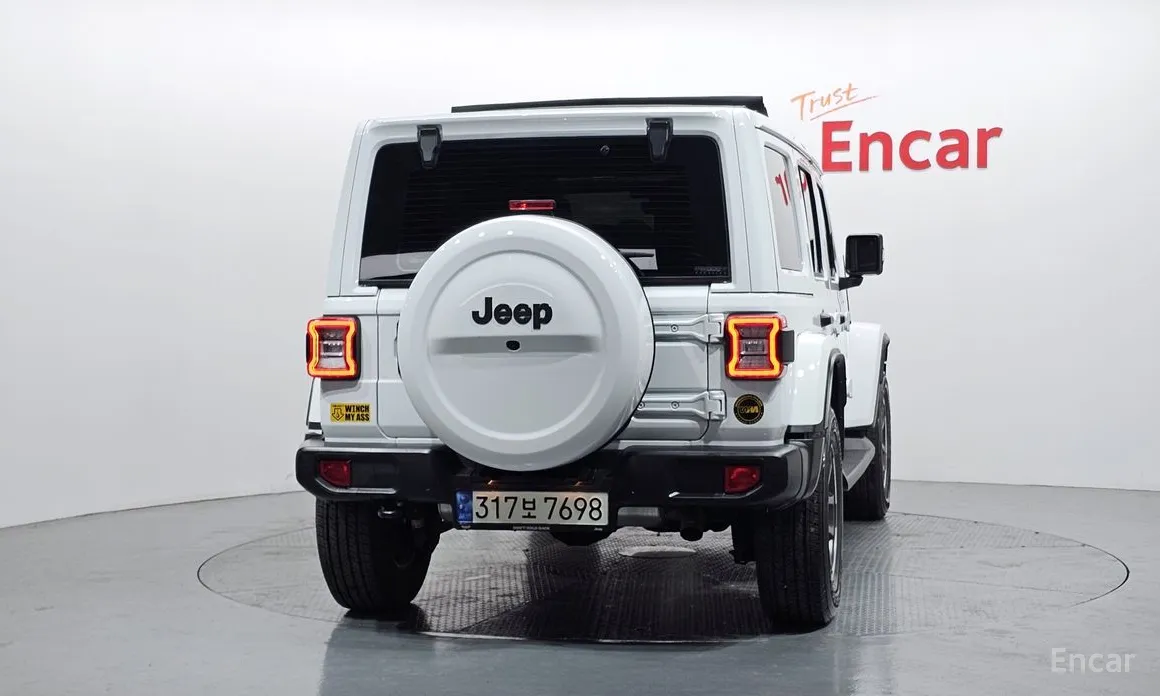 Фото 4 - Jeep Wrangler